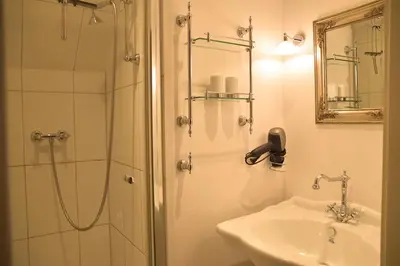 Ein Badezimmer in der Unterkunft Birkenstraße 10 Fischerhus
