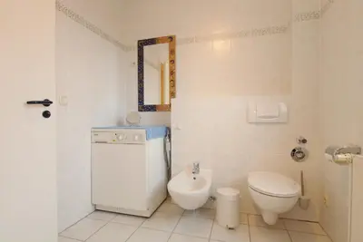 Ein Badezimmer in der Unterkunft Klosterstrasse 14b Wohnung 5