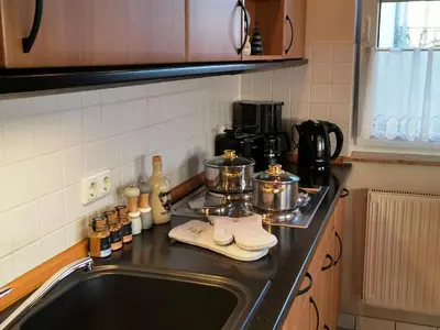 Küche/Küchenzeile in der Unterkunft Boddenkieker Wohnung 20