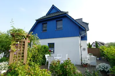 Ein Garten an der Unterkunft Wiesenstraße 65a Haus Casa Blue