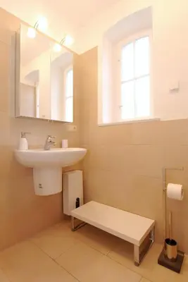 Ein Badezimmer in der Unterkunft Haus Dünenstrasse 19
