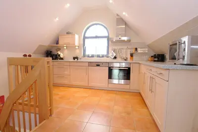Küche/Küchenzeile in der Unterkunft Birkmaase 9 Wohnung Villa Meereslust