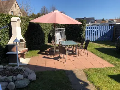 Ein Garten an der Unterkunft Heideweg 10a Haus Thea Luise