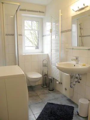 Ein Badezimmer in der Unterkunft Glebbe 17 Wohnung 4