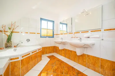 Ein Badezimmer in der Unterkunft Wiesenstraße 23 Haus Hansi