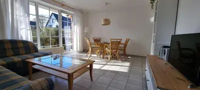 Ein Sitzbereich in der Unterkunft Jordanstrasse 23 Wohnung unten links