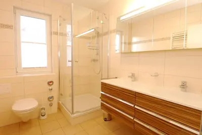 Ein Badezimmer in der Unterkunft Strandstrasse 54a b Wohnung 3