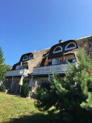 Das Gebäude in dem sich die Ferienwohnung befindet