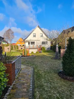 Ein Garten an der Unterkunft Kapitänshaus - Wolkenstube