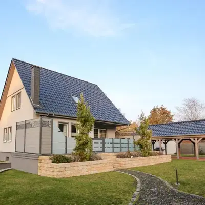 Poolaris - Modernes Ferienhaus mit Whirlpool