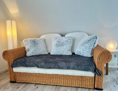 Ein Sitzbereich in der Unterkunft Küstenkoje Red Ferienwohnung mit Balkon in Prerow