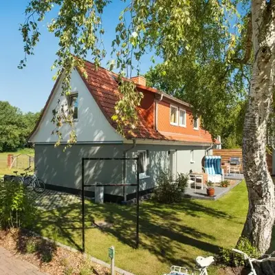 Villa Wiesenau großzügiges Ferienhaus in Prerow by Restaurant Wiesenau