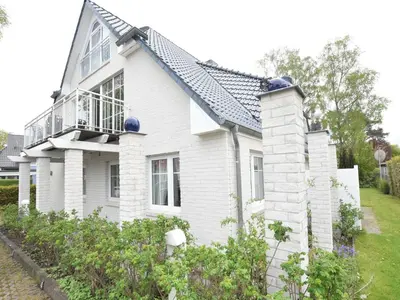 Das Gebäude in dem sich das Ferienhaus befindet