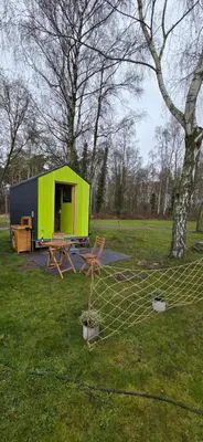 Ein Garten an der Unterkunft Little Home