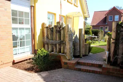 Ein Garten an der Unterkunft Ferienwohnungen Fründt