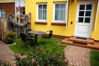 Ein Garten an der Unterkunft Ferienwohnungen Fründt