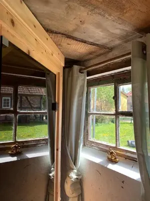 Grundriss der Unterkunft Historisches Bauernhaus für 8 Personen mit Luxus und Natur auf 2 Etagen ideal für Familien und Hunde 2500m2 eingezäunt an der Ostsee