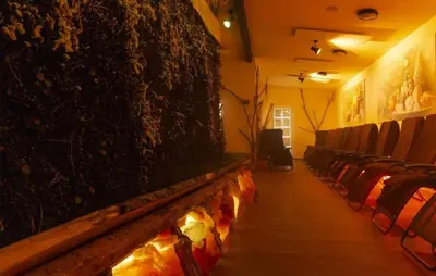 Ein Sitzbereich in der Unterkunft Salzturmzimmer