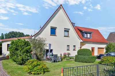 Das Gebäude in dem sich die Ferienwohnung befindet