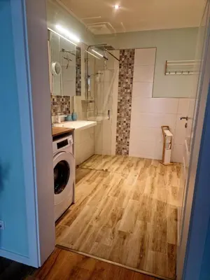 Ein Badezimmer in der Unterkunft Rosenhaus Nähe Bodden und Ostsee an den Kranichfeldern