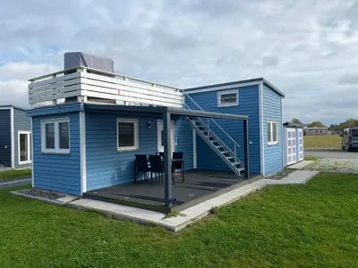 Das Gebäude in dem sich das Ferienhaus befindet