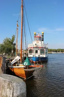 Blick auf einen Fluss in der Nähe des Ferienhauses