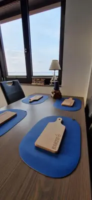 Der Geschäftsbereich oder Konferenzraum in der Unterkunft Ferienwohnung Hafenpanorama Speicherresidenz Barth 4 5