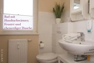 Ein Badezimmer in der Unterkunft Ferienwohnung Strandgut