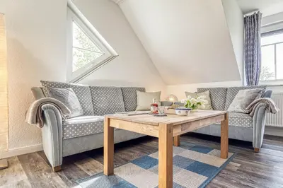 Ein Sitzbereich in der Unterkunft Hafenstraße 22a Sonnenseite