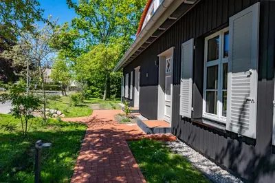 Ein Garten an der Unterkunft Ostseedomizil 