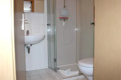 Ein Badezimmer in der Unterkunft Zwischen Meer und Bodden App 04