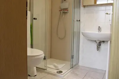 Ein Badezimmer in der Unterkunft Zwischen Meer und Bodden App 01