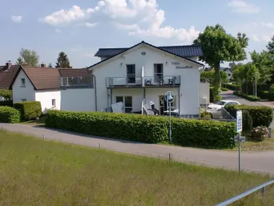 Das Gebäude in dem sich die Ferienwohnung befindet