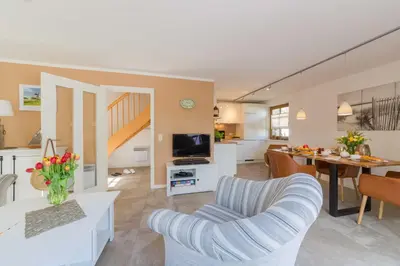 TV/Unterhaltungsangebot in der Unterkunft Ferienhaus Dierhagen am Deich