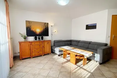 Ein Sitzbereich in der Unterkunft Haus Kleist Wohnung 2 (links)