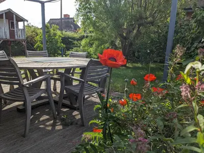 Ein Garten an der Unterkunft Aantengössel