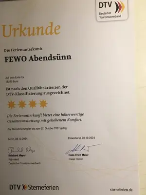 Ein Zertifikat, Auszeichnung, Logo oder anderes Dokument, das in der Unterkunft Abendsünn ausgestellt ist