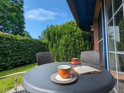 Ein Garten an der Unterkunft Auster