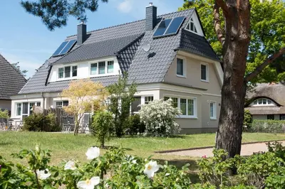 Das Gebäude in dem sich das Ferienhaus befindet