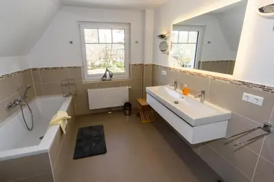 Ein Badezimmer in der Unterkunft Premiumhaus Bodden