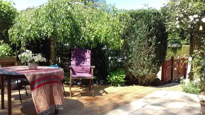 Ein Garten an der Unterkunft Lütt Klönhus