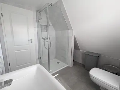 Ein Badezimmer in der Unterkunft Dat smucke Reethus - OG