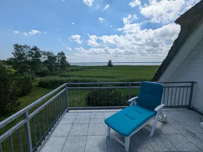 Ein Balkon oder eine Terrasse in der Unterkunft Boddenland 1