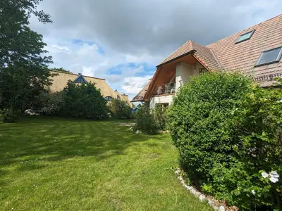 Ein Garten an der Unterkunft Born 4 you