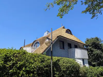 Das Gebäude in dem sich die Ferienwohnung befindet