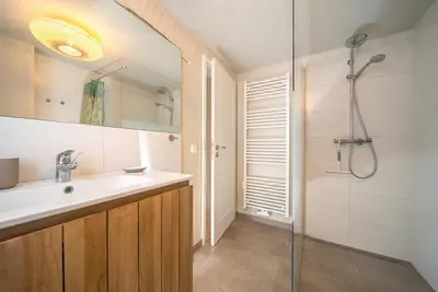 Ein Badezimmer in der Unterkunft Haus Sommerfreuden
