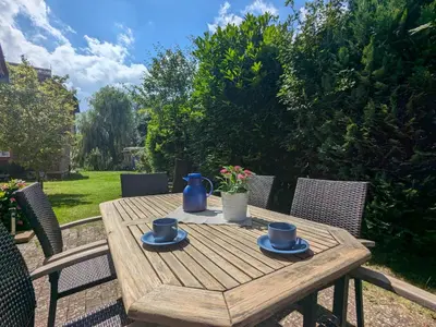 Ein Garten an der Unterkunft Knutt