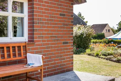 Ein Garten an der Unterkunft Fischers Stübchen