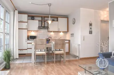 Küche/Küchenzeile in der Unterkunft Fritz-Reuter-Straße 4 Wohnung de Strandläufer