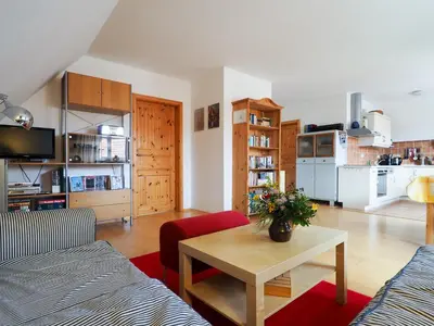 Küche/Küchenzeile in der Unterkunft Historisches Bauernhaus Zingst Ferienwohnung Meuder-Heuboden